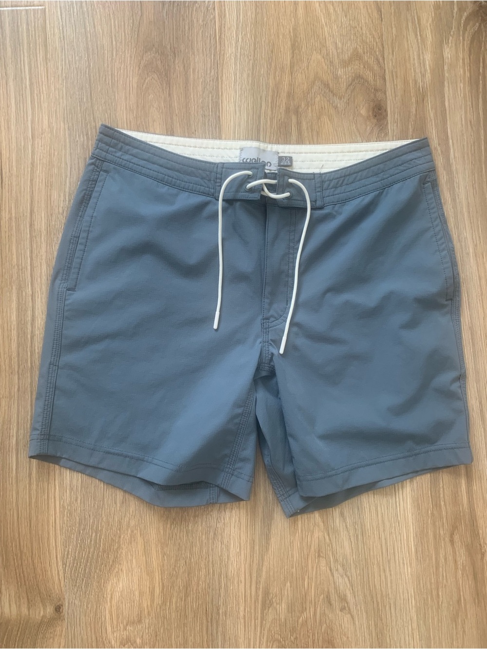 Wellen Huckberry Swim Trunks Shorts 32 Hybrid Grey Blue 7” Inseam Lifeguard Surf